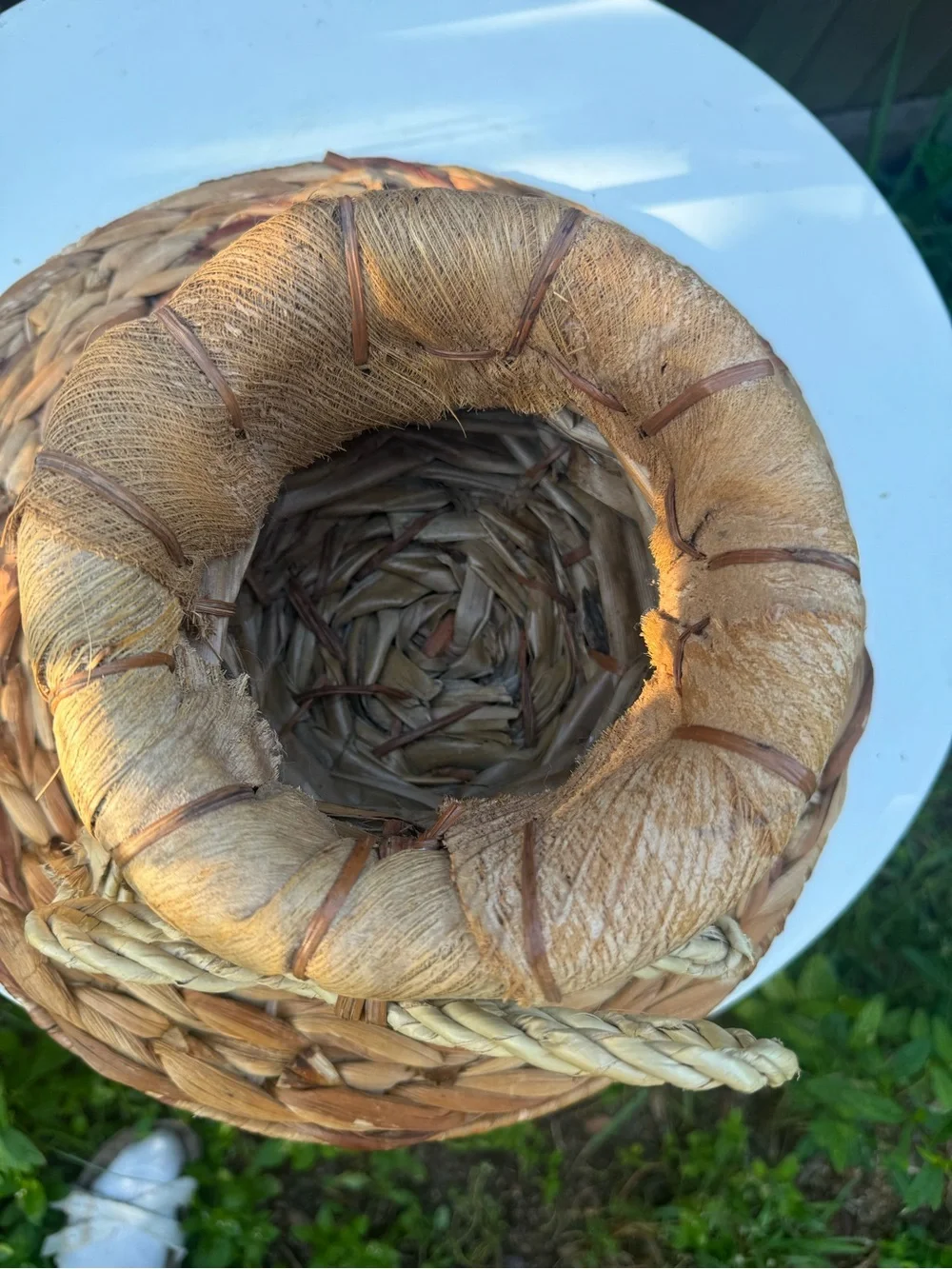 Vintage Rustic Primitive Handcrafted Natural Fiber Plant Basket - Tan